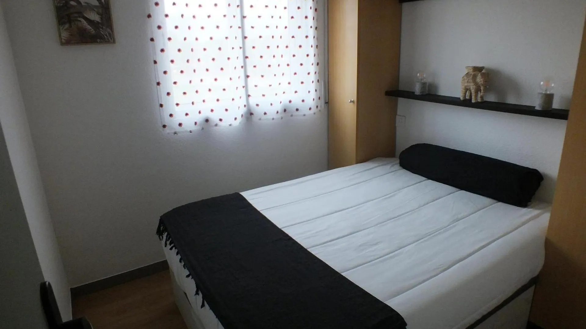 Apartamento Cerca De La Playa Con Terraza Y Aparcamiento Privado - Es-204-75 Rosas