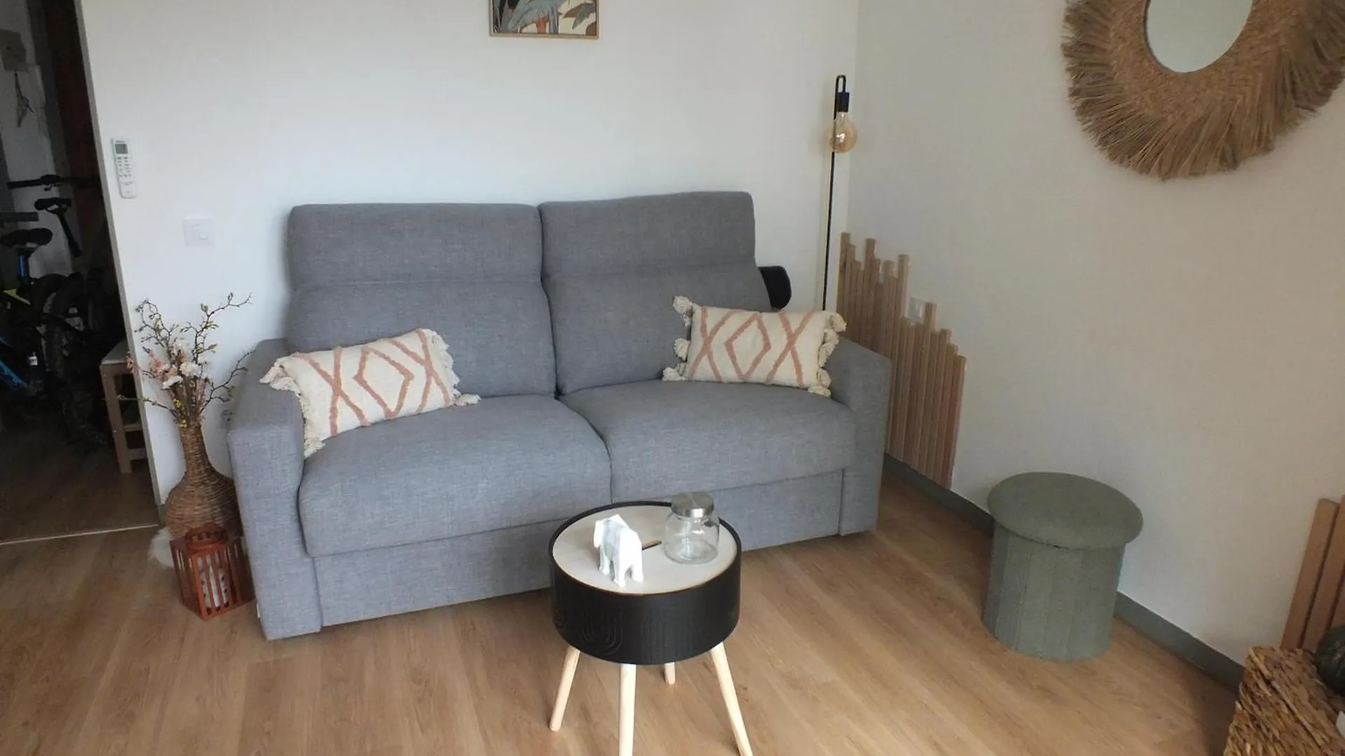 Apartamento Cerca De La Playa Con Terraza Y Aparcamiento Privado - Es-204-75 Rosas 0*,  España
