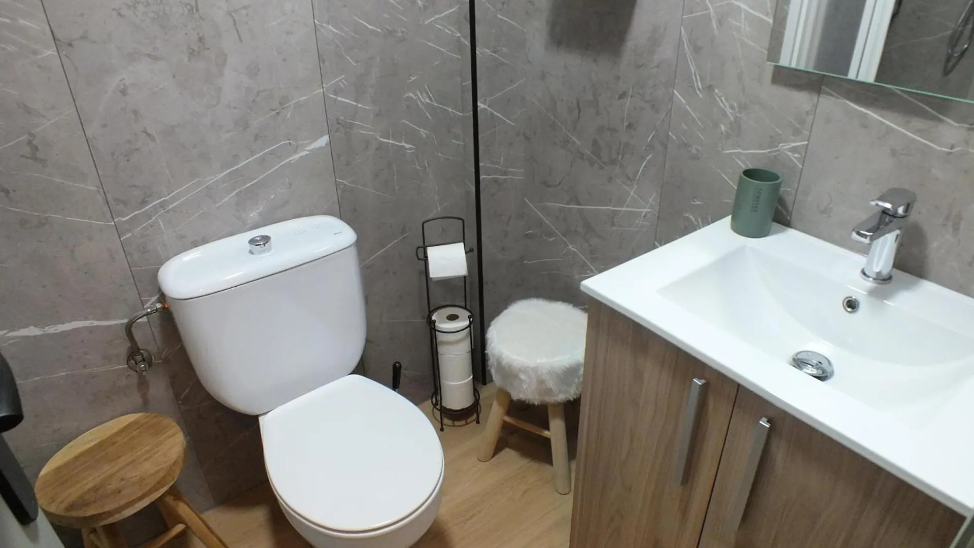 Apartamento Cerca De La Playa Con Terraza Y Aparcamiento Privado - Es-204-75 Roses Apartmán