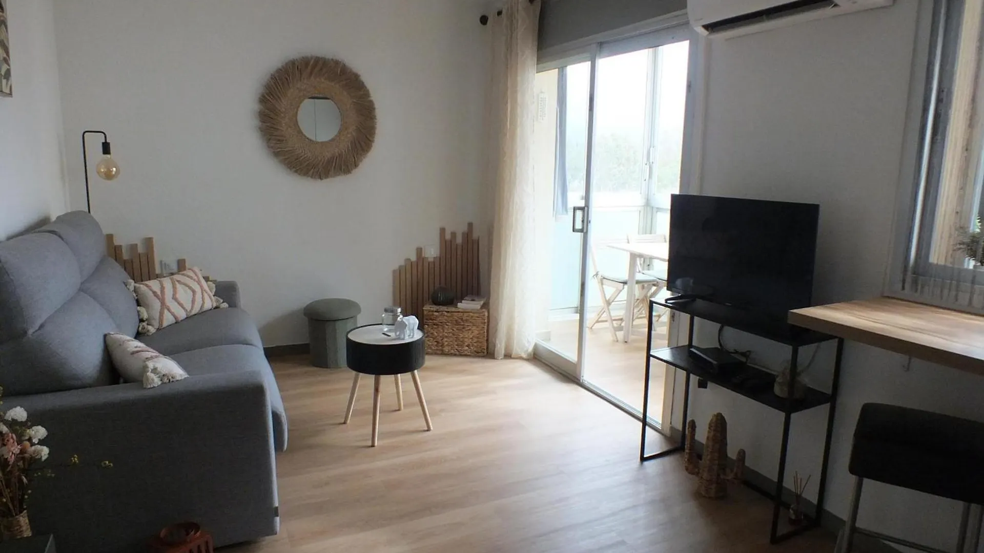 Apartamento Cerca De La Playa Con Terraza Y Aparcamiento Privado - Es-204-75 Rosas España